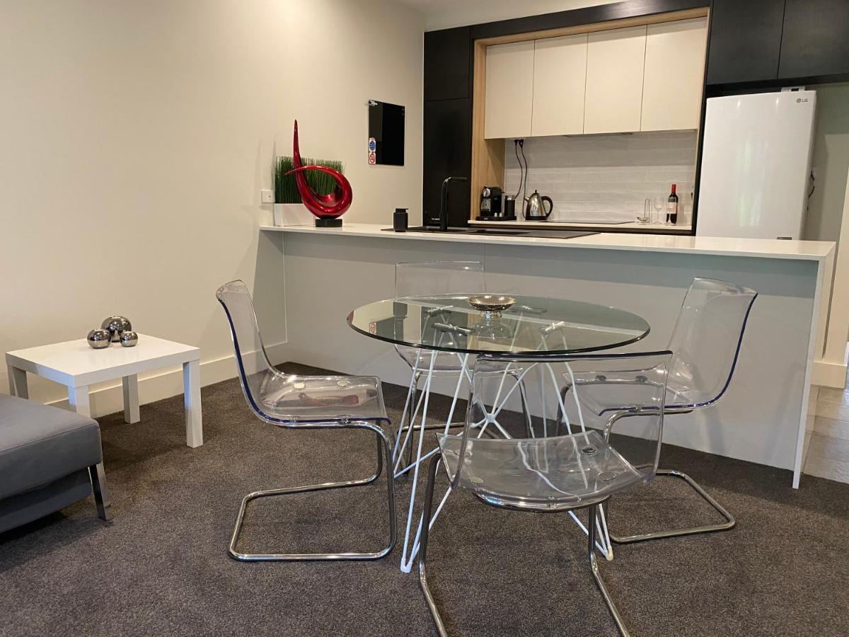 The Gallery Luxe 1 Bedroom Executive Apartment In The Heart Of Braddon Wine Secure Parking Wifi Canberra Luaran gambar