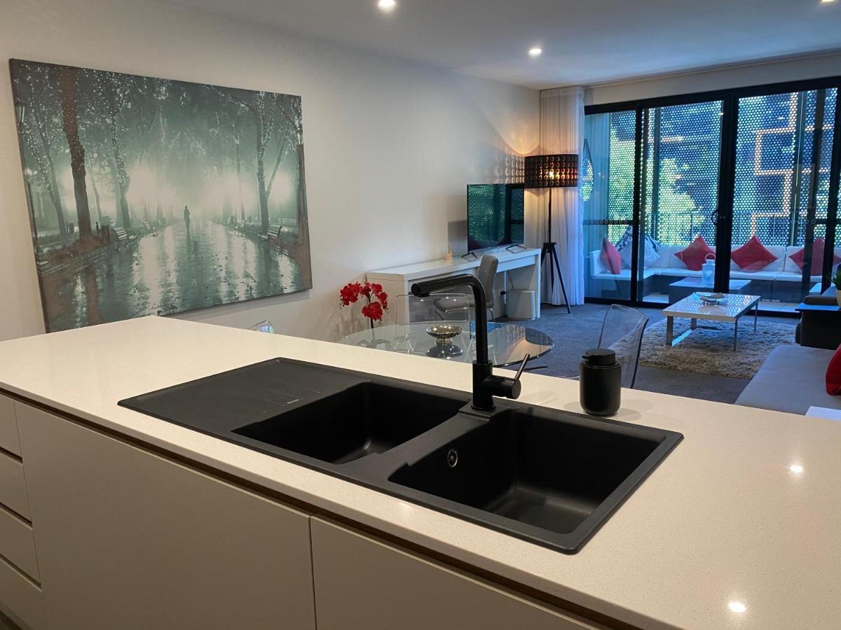 The Gallery Luxe 1 Bedroom Executive Apartment In The Heart Of Braddon Wine Secure Parking Wifi Canberra Luaran gambar